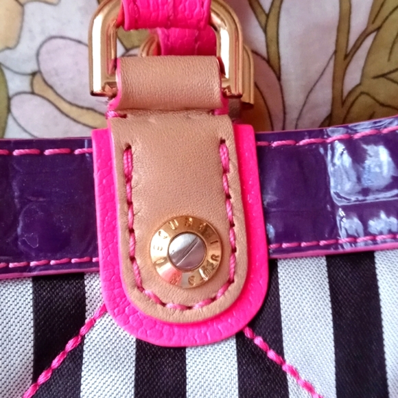 💖💜Most Treasured HENRI BENDEL Bag in my Collection💖💜 Rare and Lovely! - Picture 13 of 15